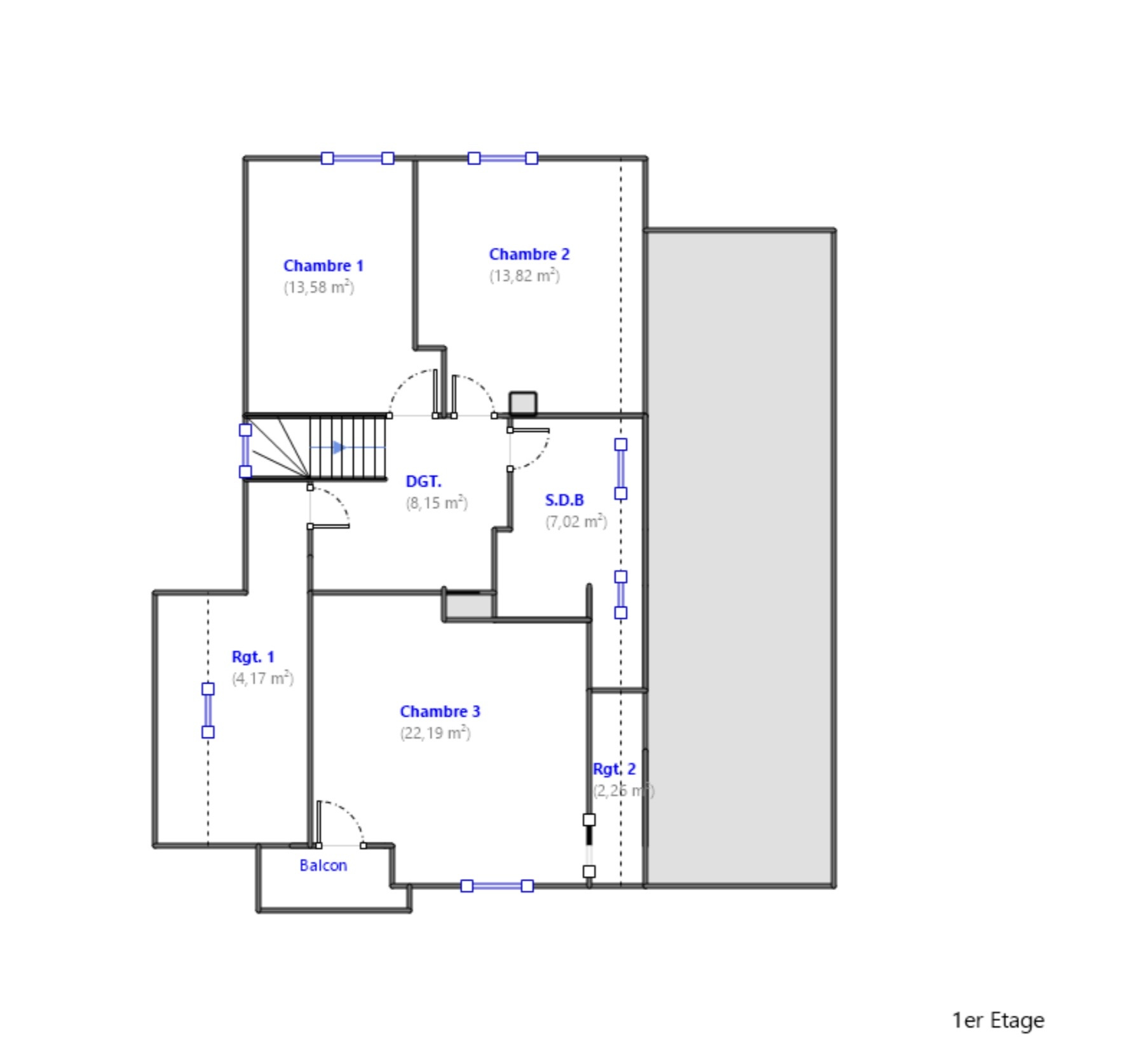 A saisir , belle maison 7 pièces sur 11,5 ares de terrain.