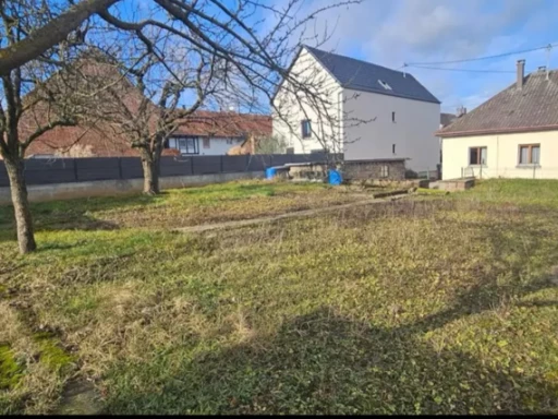 Maison de plain-pied avec fort potentiel   94 m2 sur 6,9 ares à Geudertheim